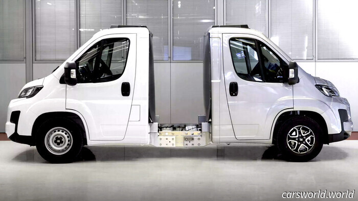Il bizzarro furgone a due teste di Stellantis con un segreto sorprendentemente pratico | Carscoops